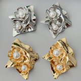 Metal flower earrings