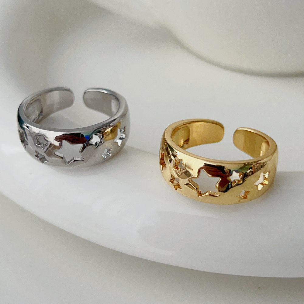 metal star ring