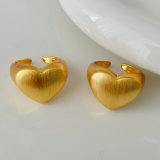 Metal heart ring