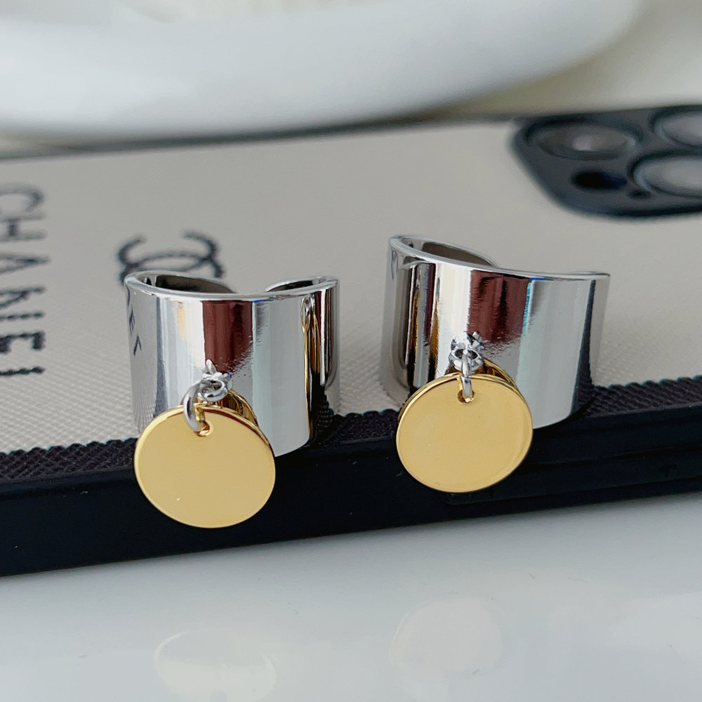 Metal gold plated ring