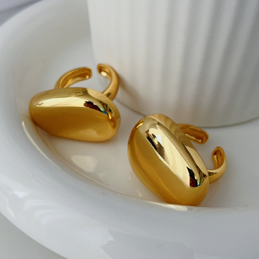 Metal chunky ring