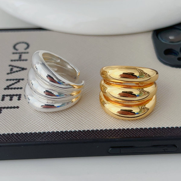 Metal chunky ring