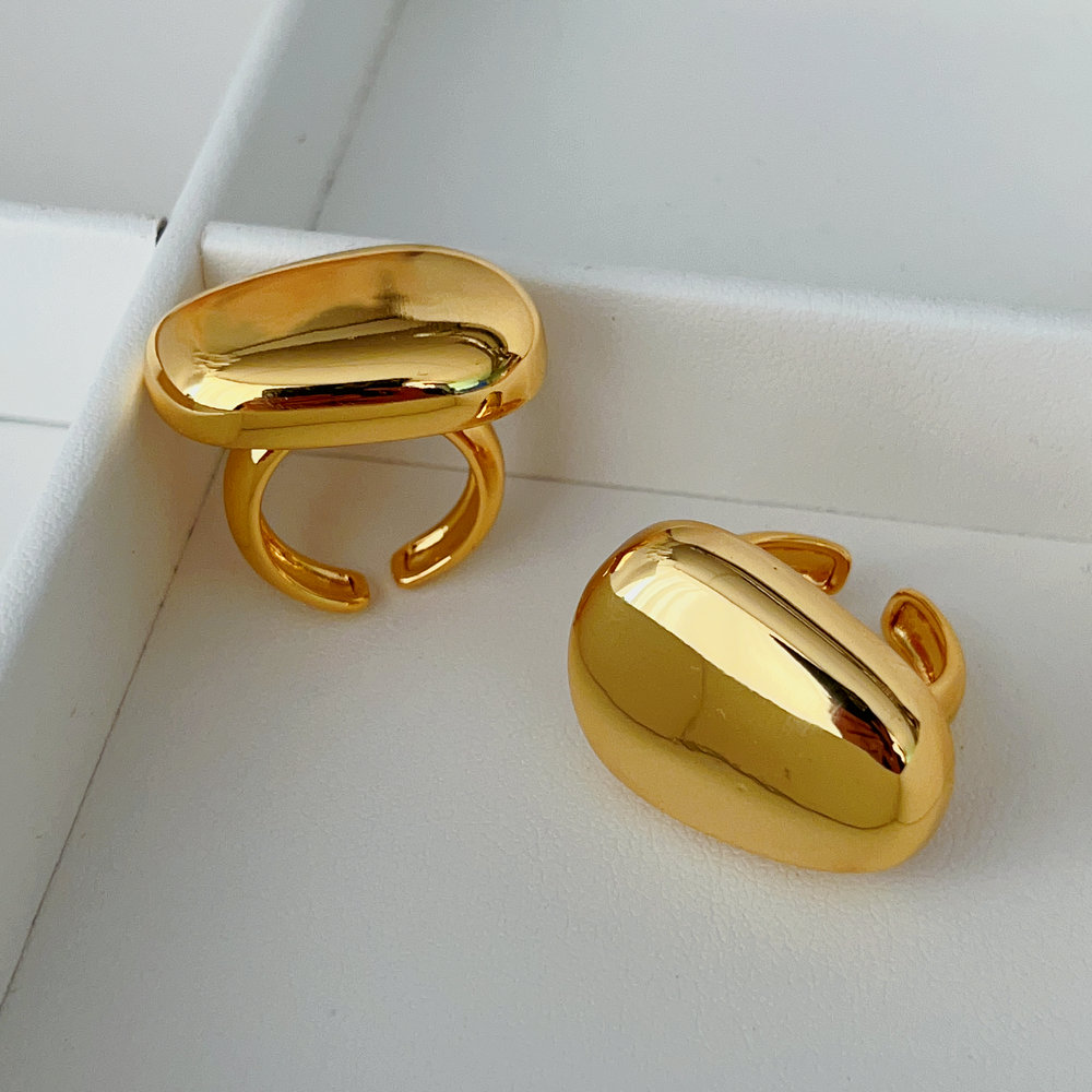 Metal chunky ring