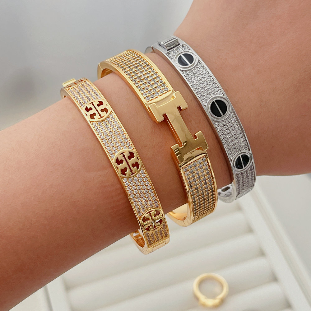 Pave zircon nail bangle set with ring