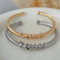 Spring knotted bracelet