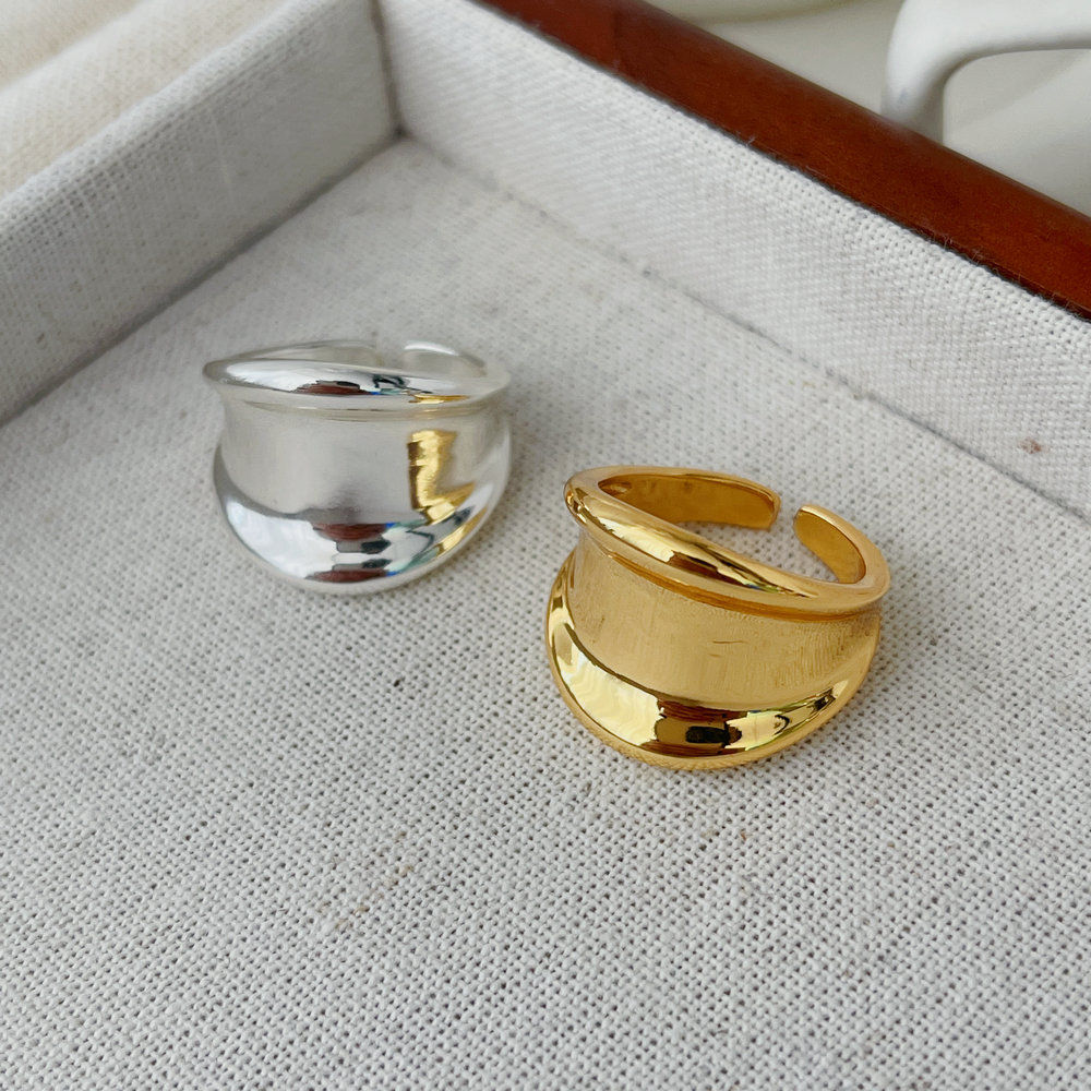 Metal 18k gold plated ring