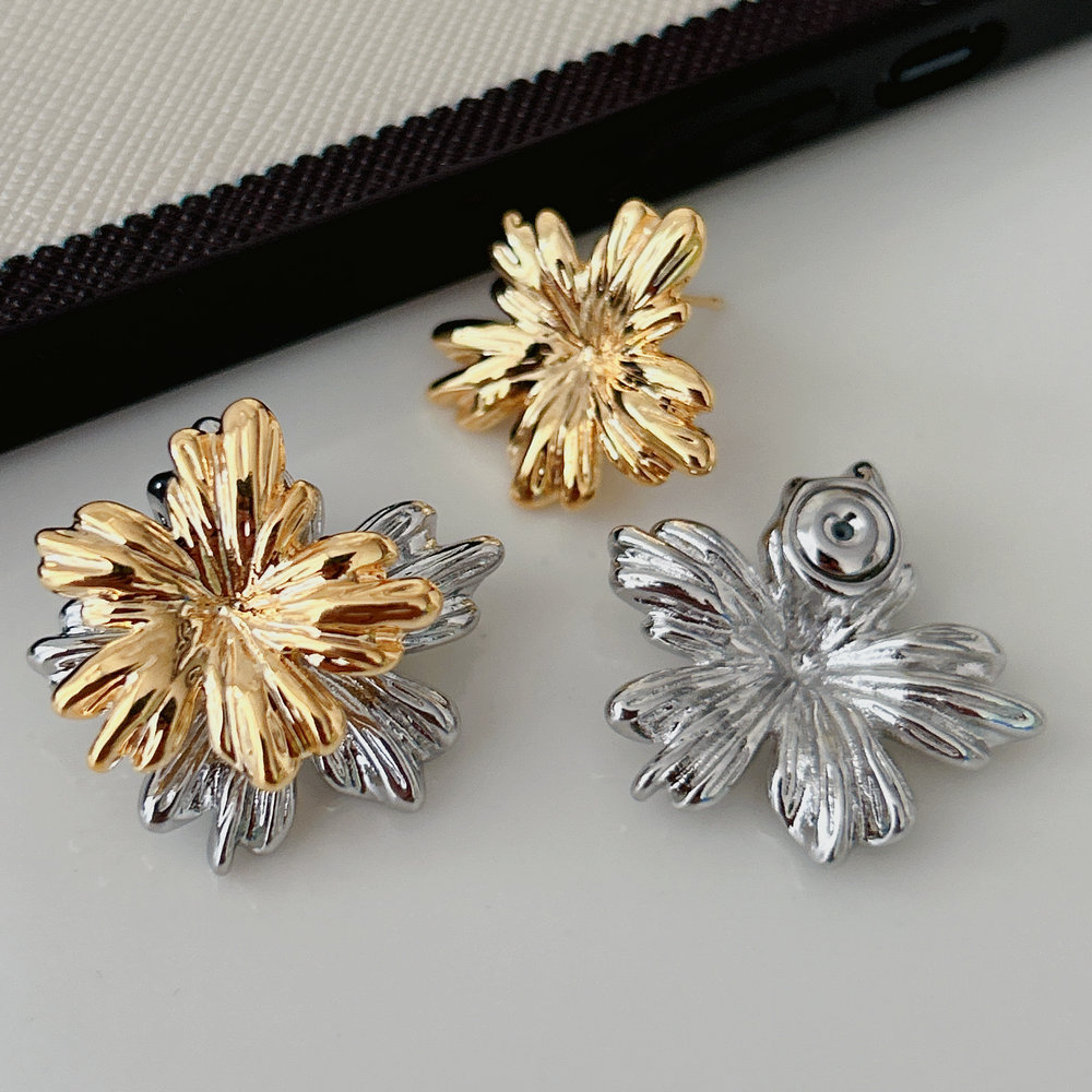 Silver and gold mix flower earrings