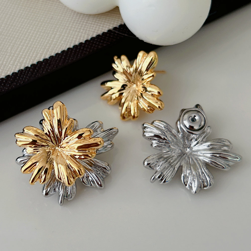 Silver and gold mix flower earrings