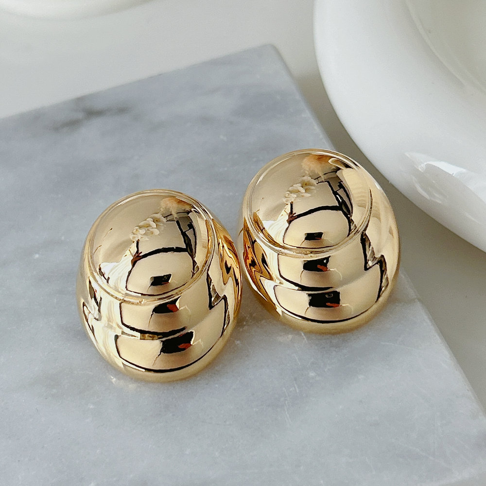 Metal round earrings