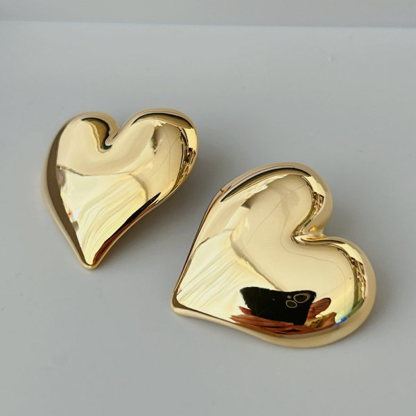 Metal heart chunky earrings