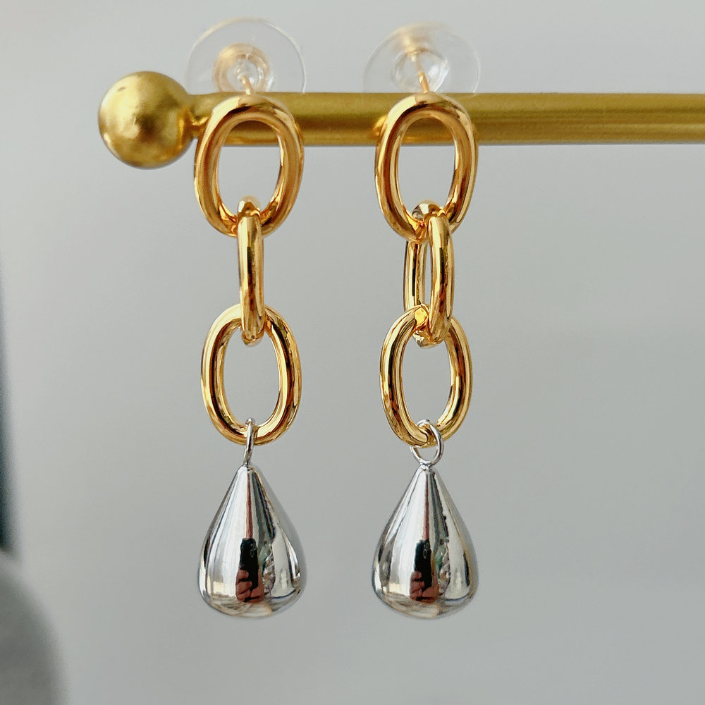 Silver water drop chain earrings