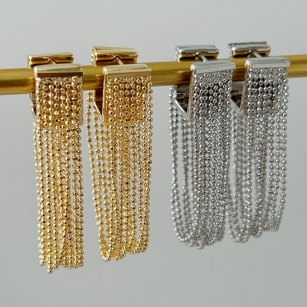 Bead chain tassel earrings