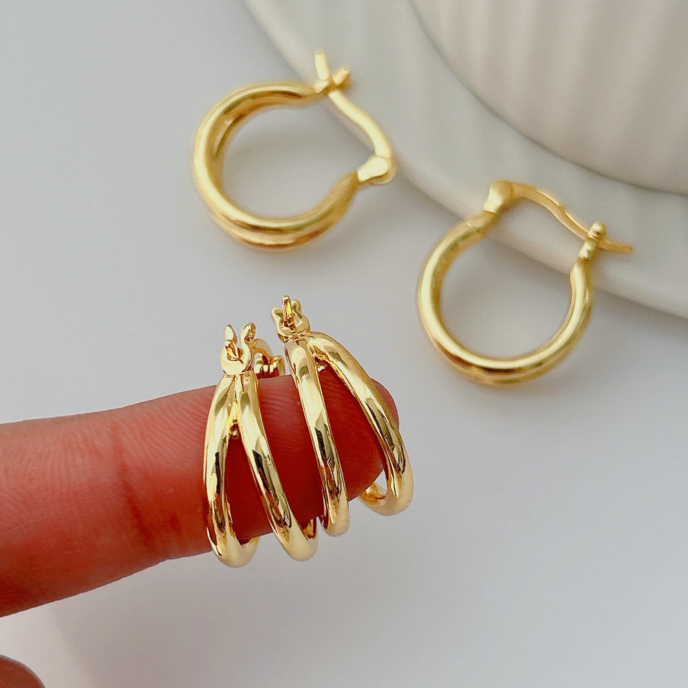 Small simple hoop