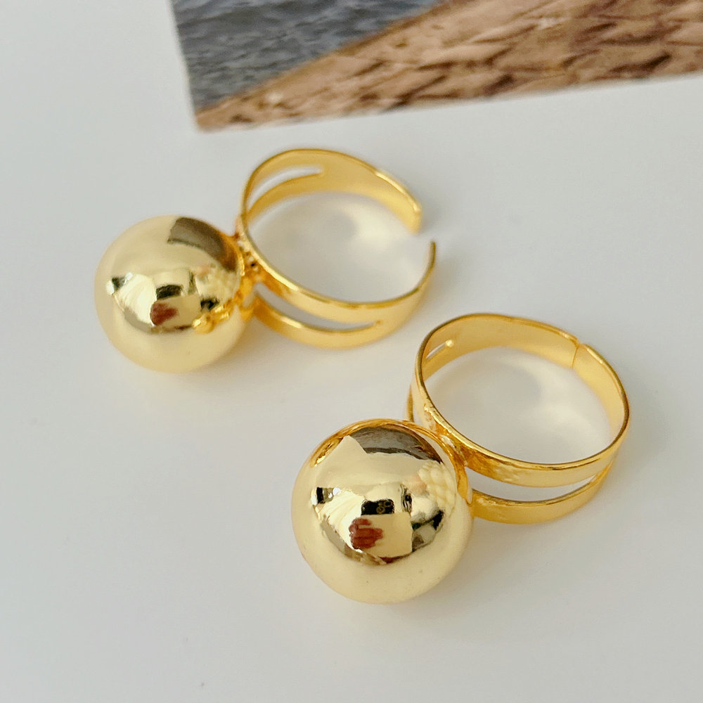 Chunky metal ball ring