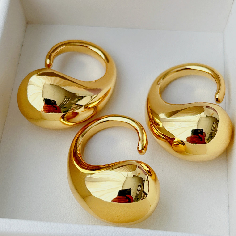 Chunky drop metal ring