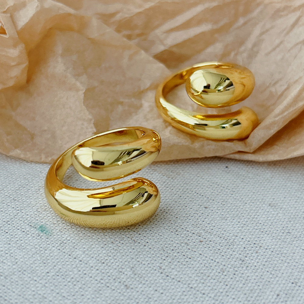 S chunky metal ring