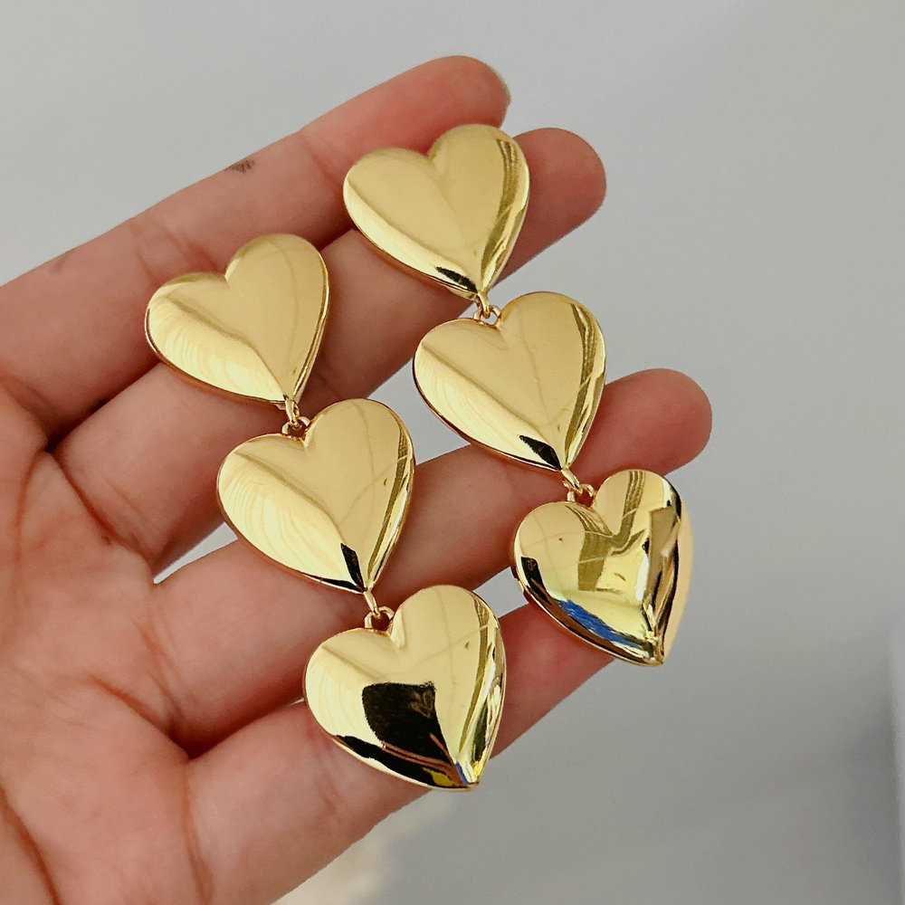 Metal heart long earrings