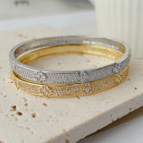 Pave clover flower bangle