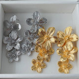 Metal flower earrings
