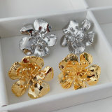 Metal flower earrings