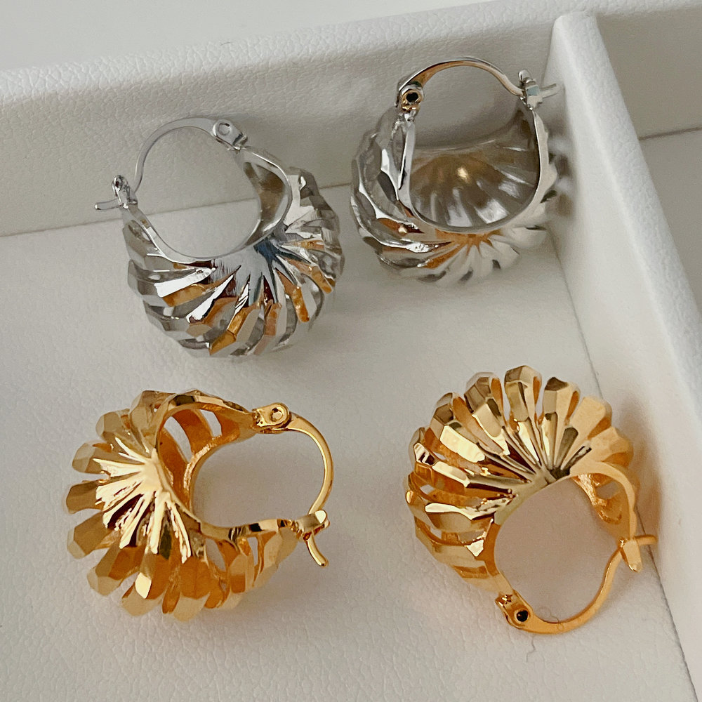 Bling metal ball hoop