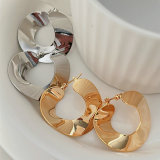 Metal twist hoop