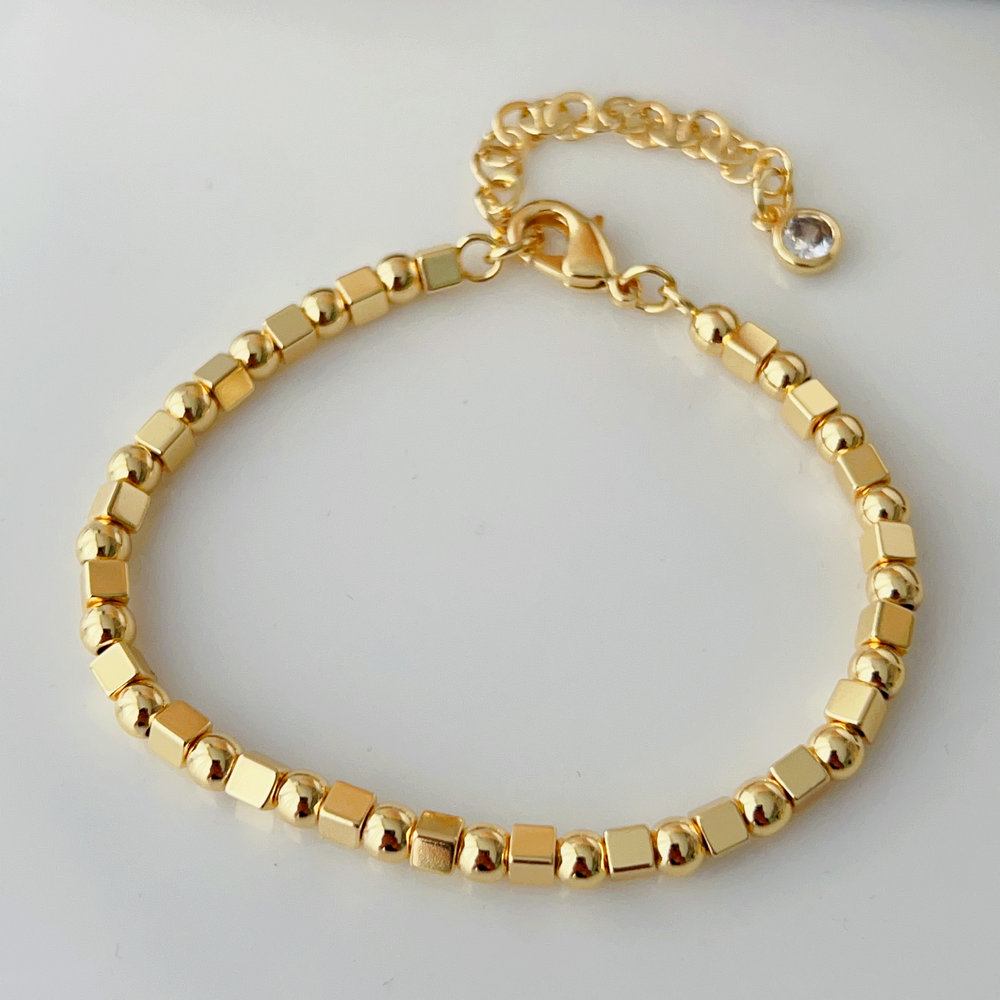 Gold beaded bracelet