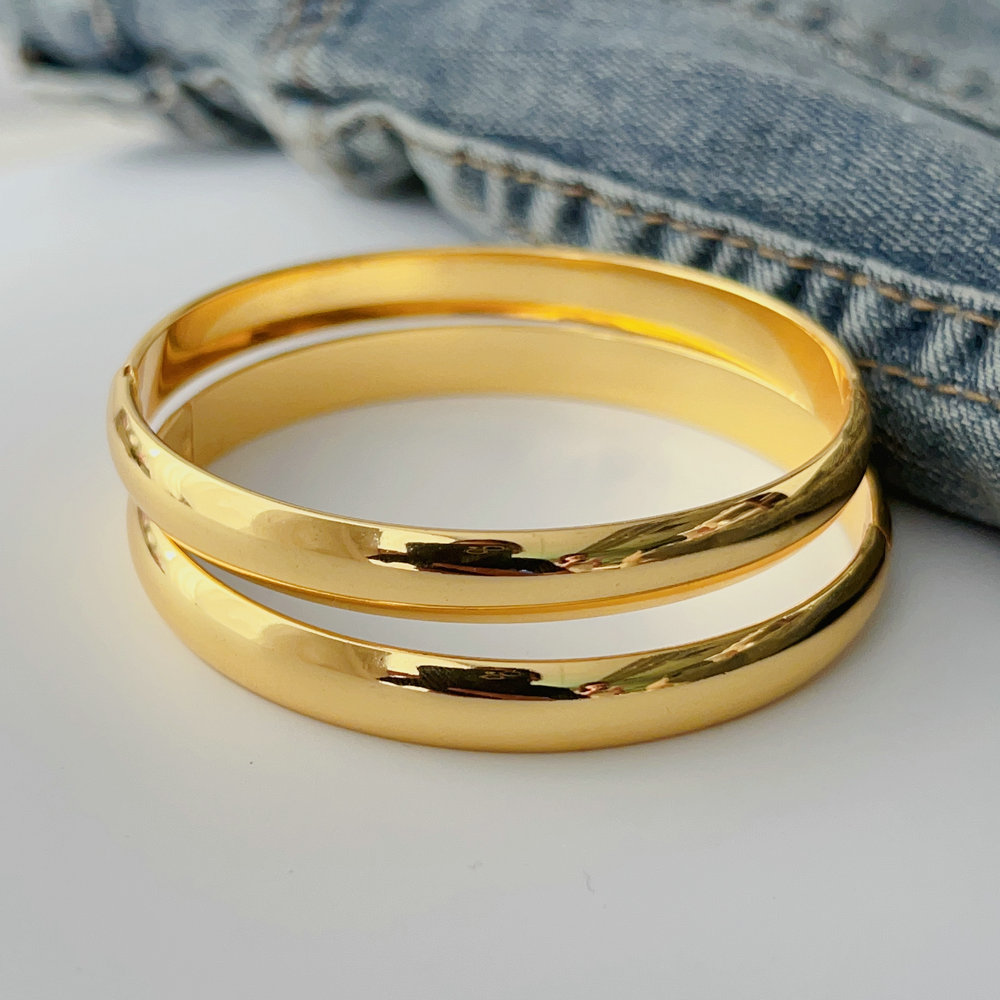 Metal chunky bangle