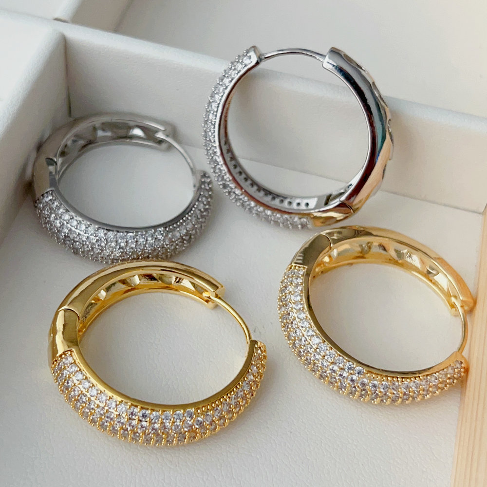 Pave chunky zircon hoop