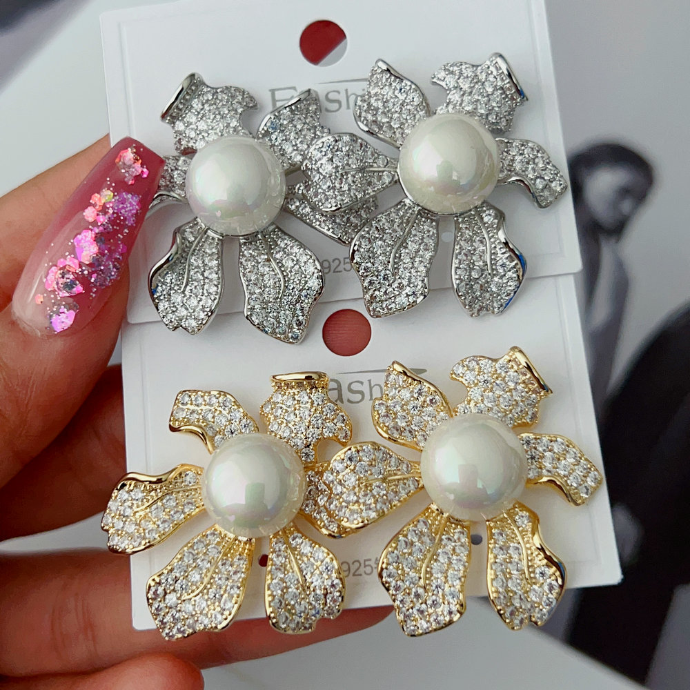 Pave zircon flower earrings