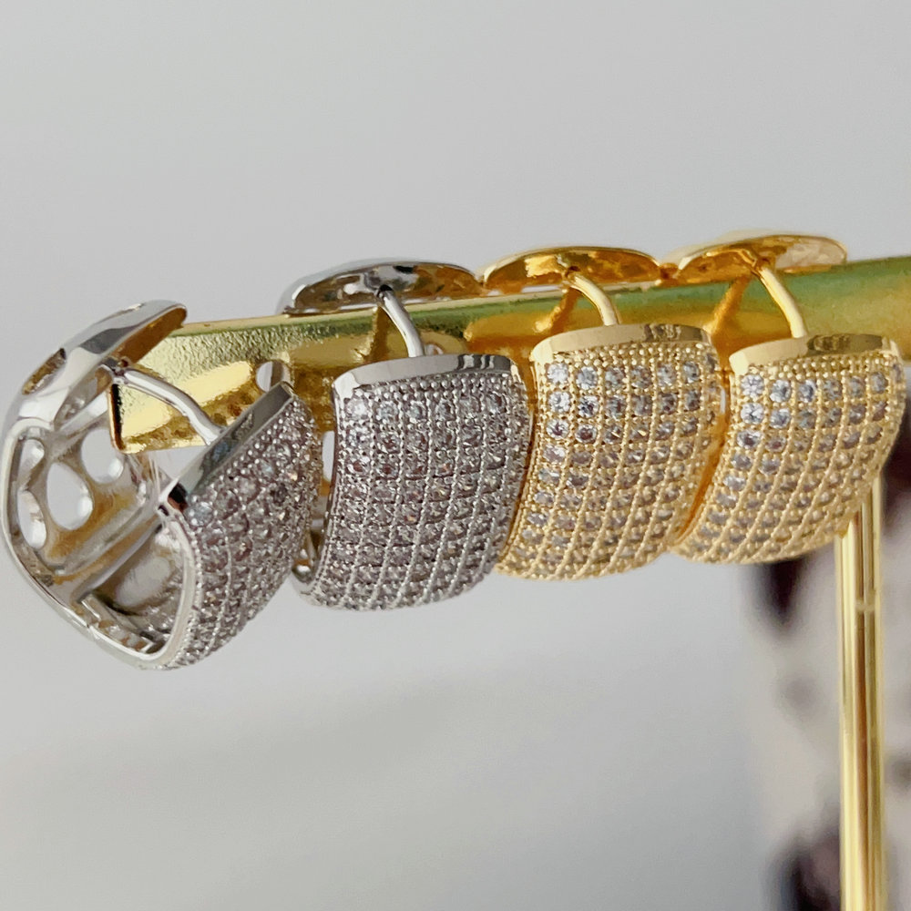 Pave zircon chunky hoop