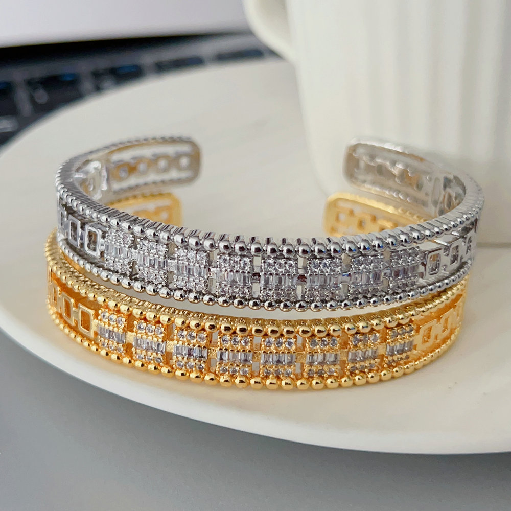 Fashon pave zircon bangle