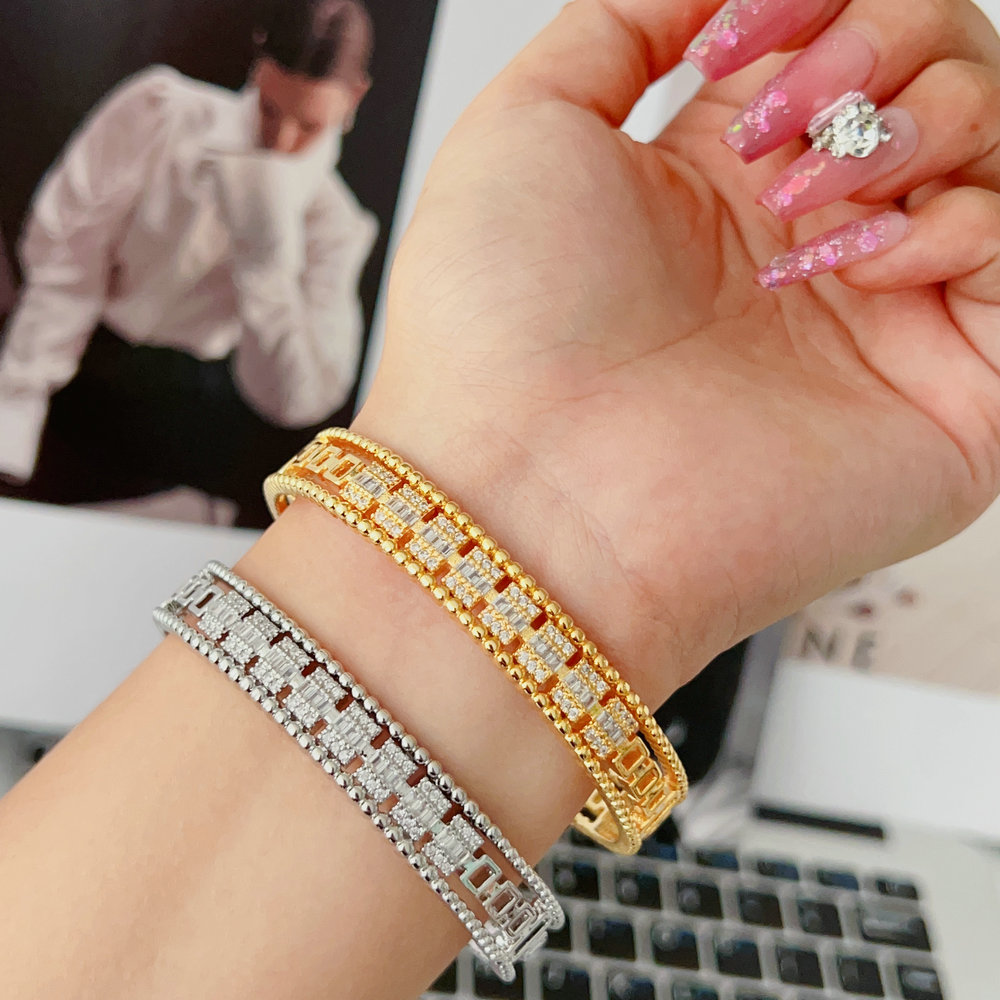 Fashon pave zircon bangle