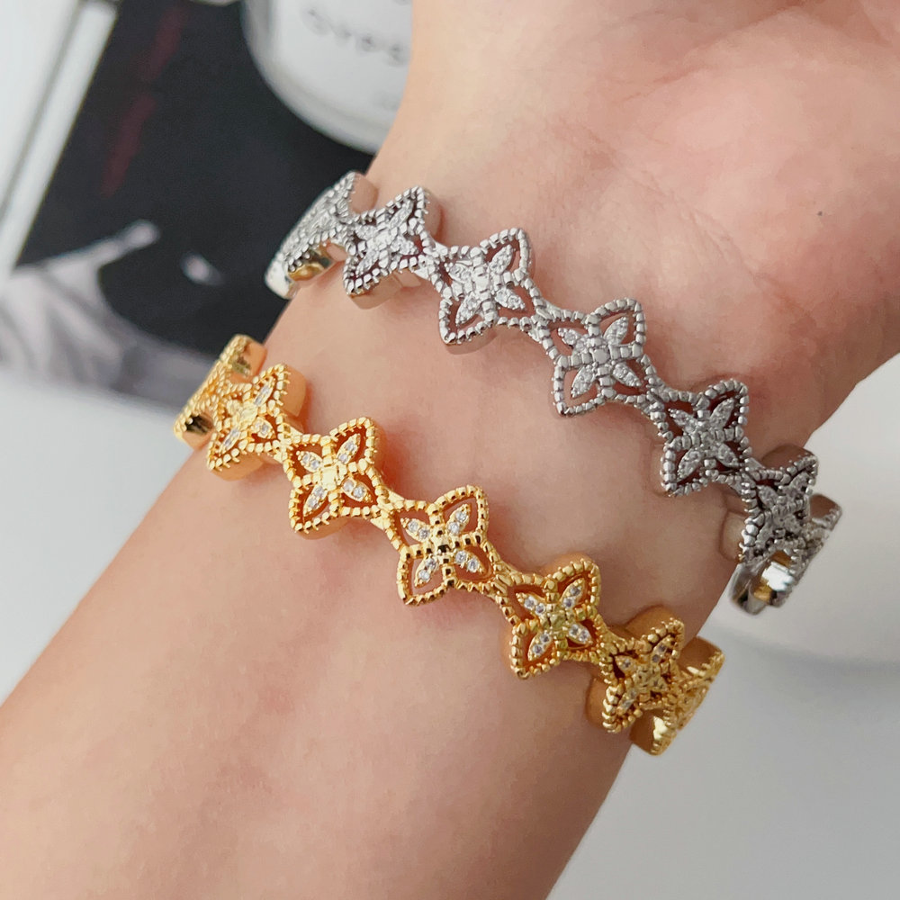 Pave clover bangle