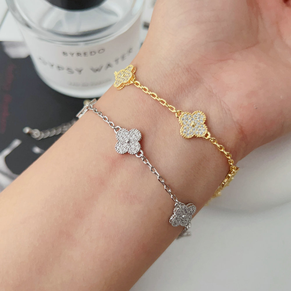 Pave zircon clover bracelet
