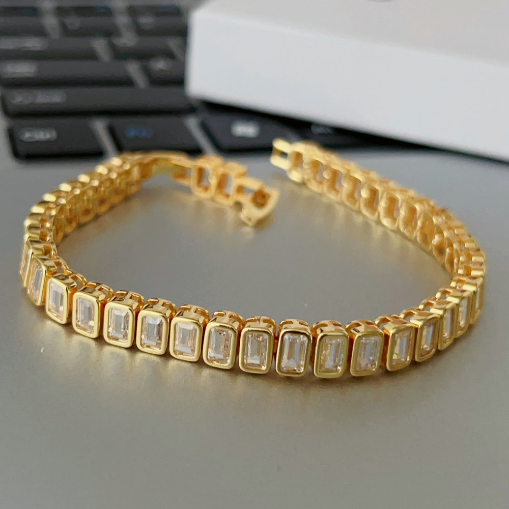 Pave zircon square bracelet