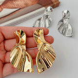 Metal fashion chunky earrings