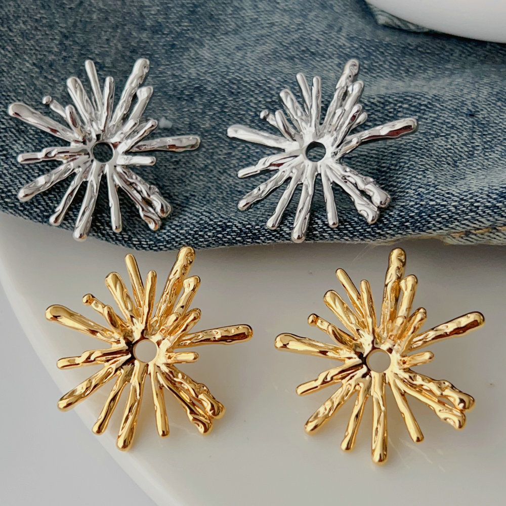 Metal flower earrings