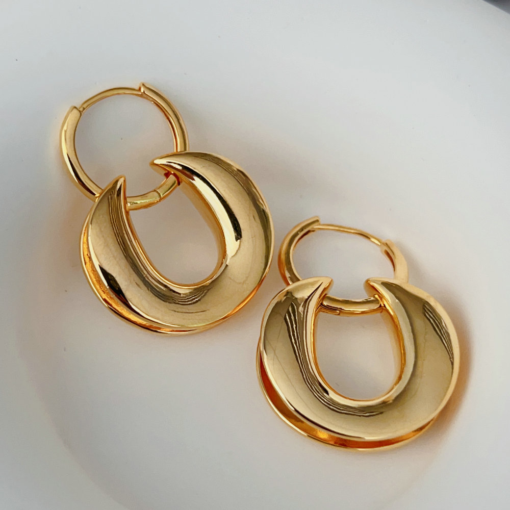 Metal chunky earrings