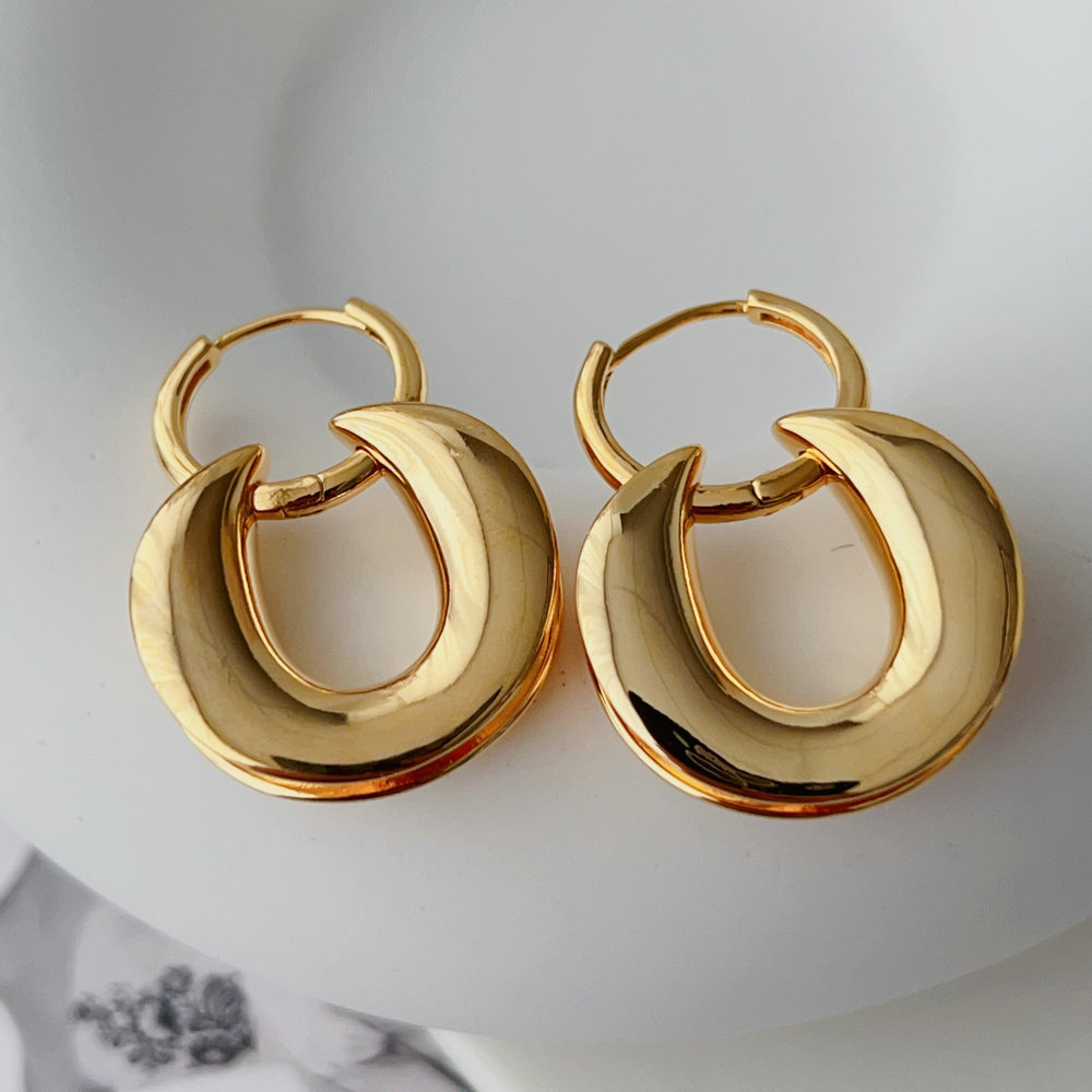 Metal chunky earrings
