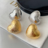 Metal heart earrings