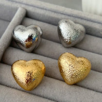 Metal heart earrings