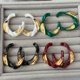 S enamel shape earrings