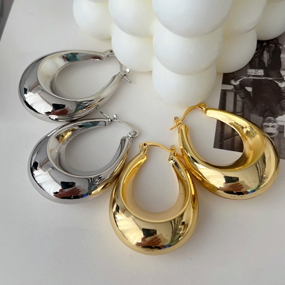 Chunky metal earrings