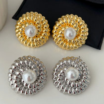 Metal flower earrings