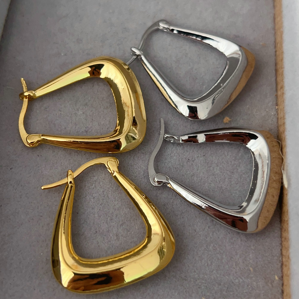 Metal square hoop