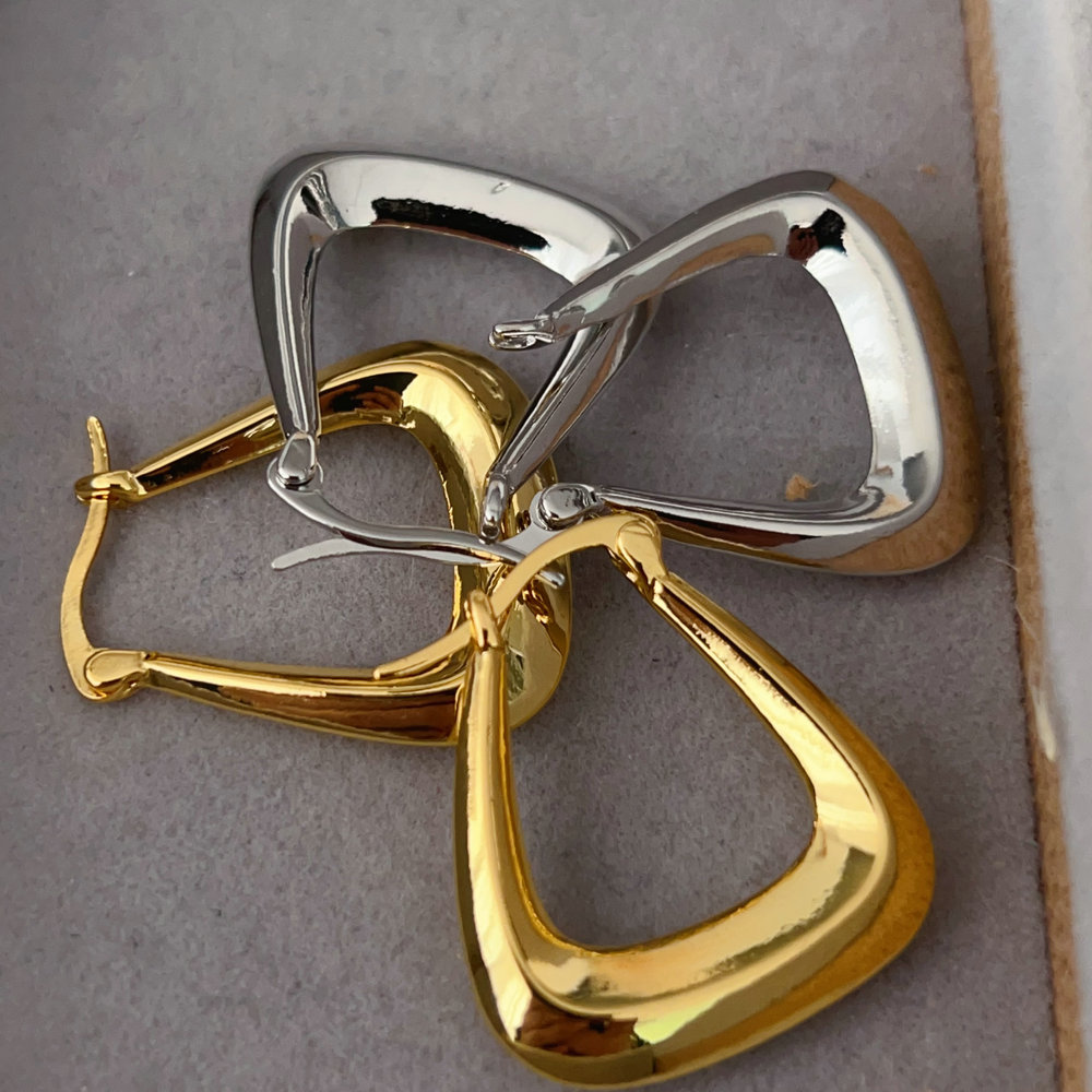 Metal square hoop