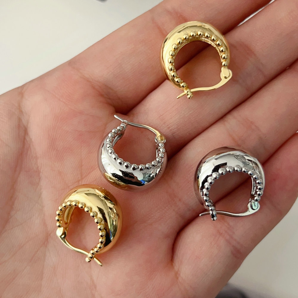 Metal hoop
