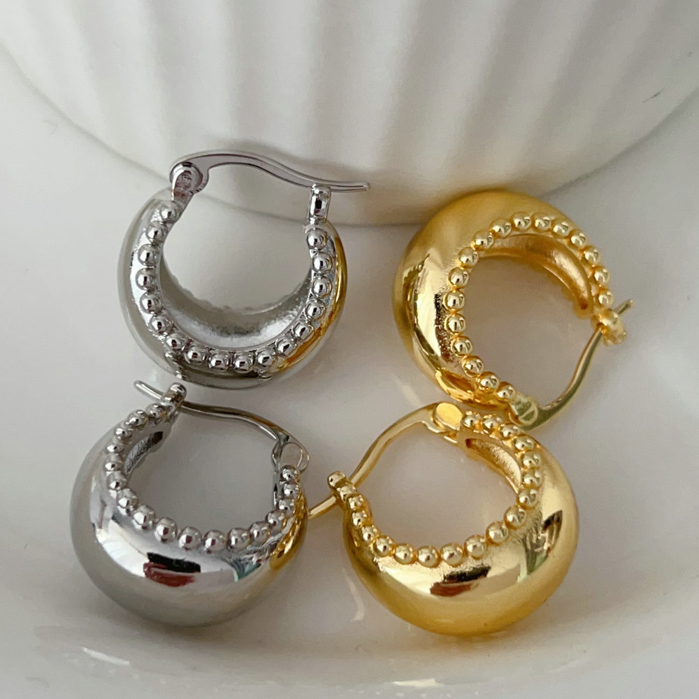 Metal hoop