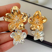 Metal flower earrings